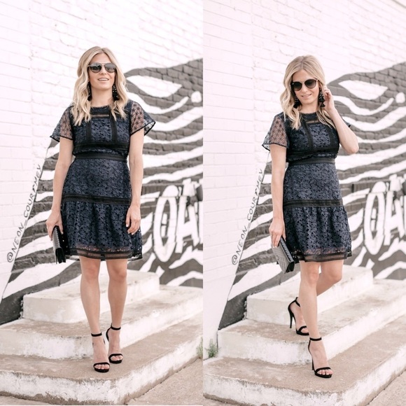 Ann Taylor Lave Overlay Navy Blue and Black Dress. Short sleeves. Back zipper. - Picture 3 of 14